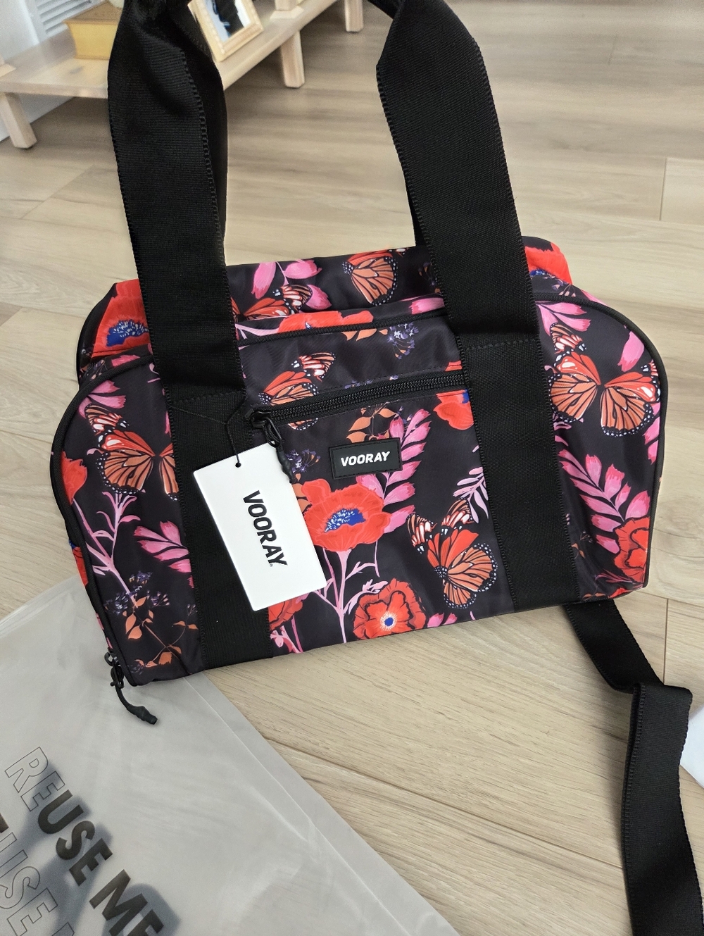 Vooray Burner Gym Duffel 🩷🖤❤️ - Picture 2 of 8
